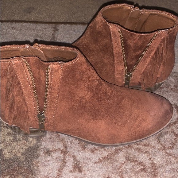 Austin Bootie - Picture 3 of 4